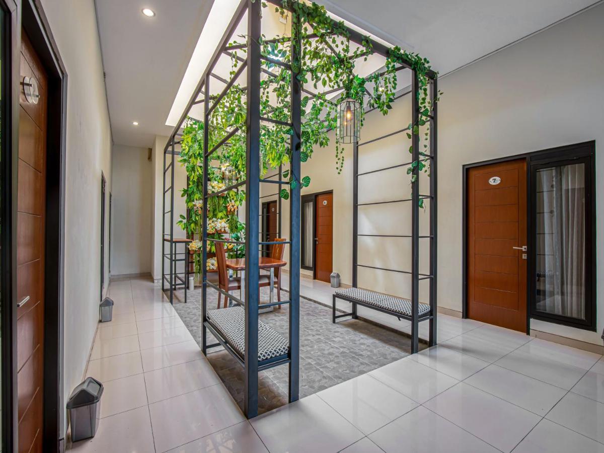 Casa Ts 16 Hotel Malang Exterior foto