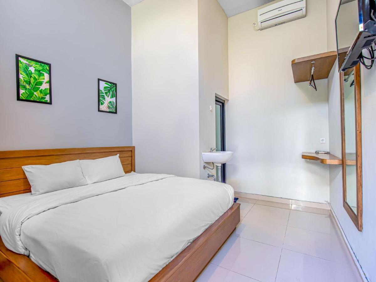 Casa Ts 16 Hotel Malang Exterior foto